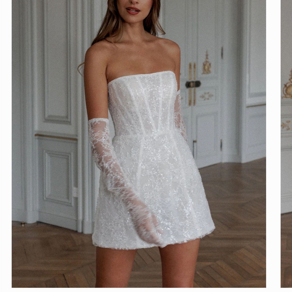 Chic Strapless White Lace Dress